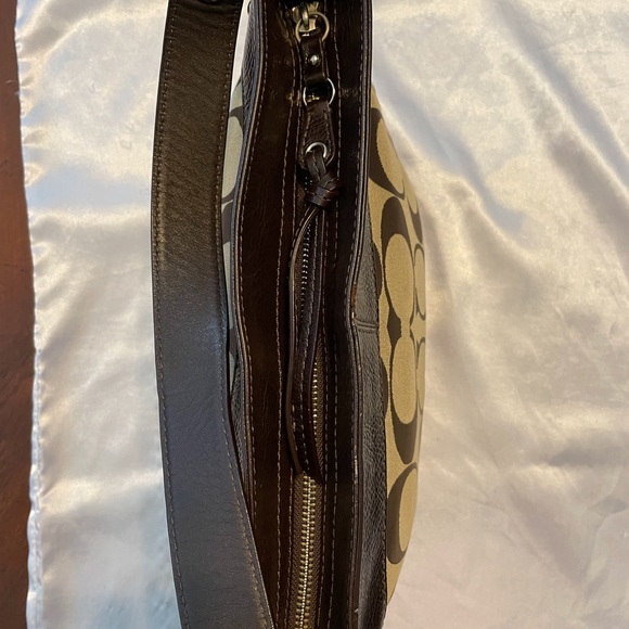 Authentic Coach Signature Bag! - Picture 5 of 7